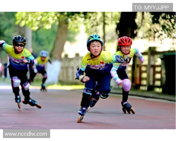 重庆滑板队在世界街舞大赛中的耐力表现引发热议与赞赏